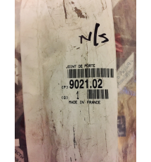Genuine OE Peugeot 205 (3 door) nearside top door gutter seal - 9021.02