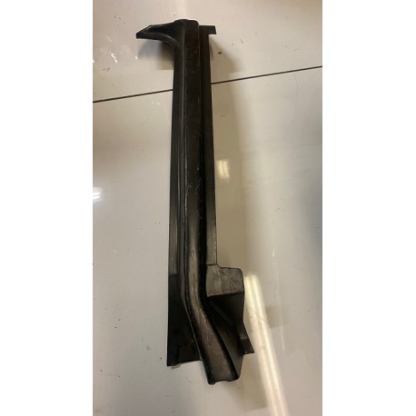 Brand New Genuine O/E Peugeot 205 3 door rear quarter panel pillar - 8521.72