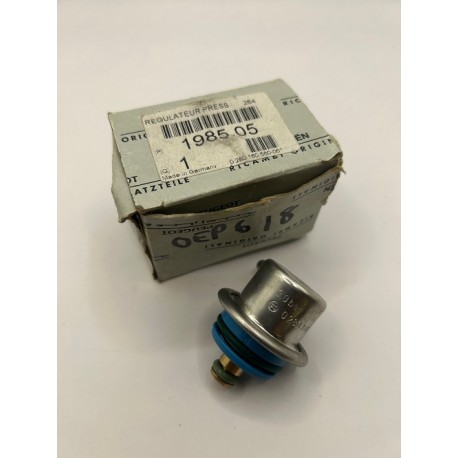 MITSUBISHI製 Genuine OE Peugeot 106 GTI / Peugeot 205 GTI fuel pressure