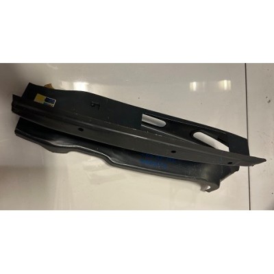 Genuine OE Peugeot 205 nearside door pillar panel - 8521.82