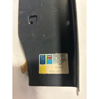 Genuine OE Peugeot 205 nearside door pillar panel - 8521.82