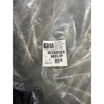 Genuine O/E S2 Peugeot 106 GTI & Rallye Door Seal (NS & OS) 9023.HP