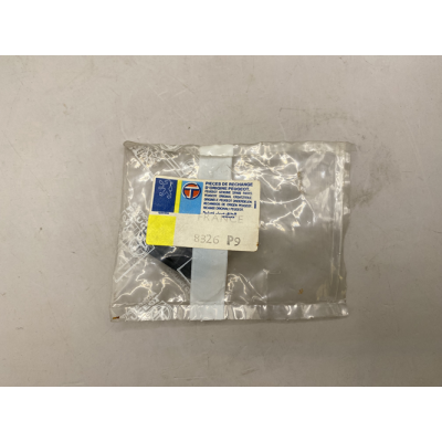 Genuine OE Peugeot 309 Phase 1 Rear Quarter Card Retaining Clip/Blank - 8326.P9