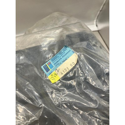 Brand New Genuine O/E PH1 Peugeot 309 upper and lower steering column cowlings - 4131.60