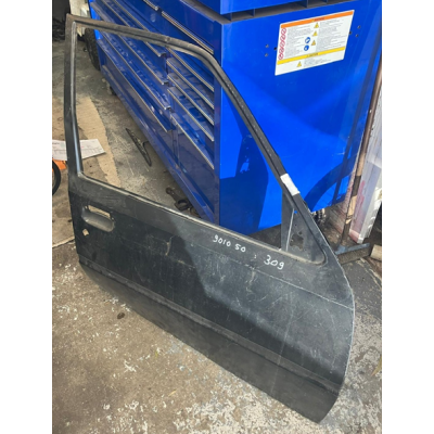 Brand New Genuine O/E Peugeot 309 drivers door skin (5 door) - 9010.50