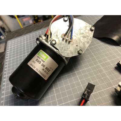 Genuine OE Peugeot 205 / 309 LHD Front Wiper Motor - 6405.42