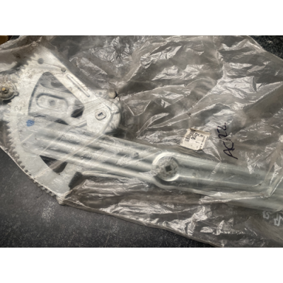 Genuine OE 205 LHS manual 3 door window regulator - 9221.52