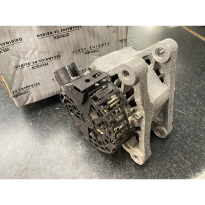 Genuine OE Peugeot 307 Valeo Alternator - 5705. AW