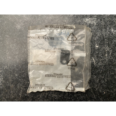 Peugeot 205 GTi Top Cambelt Cover Clip Phase 2 - 0324.39