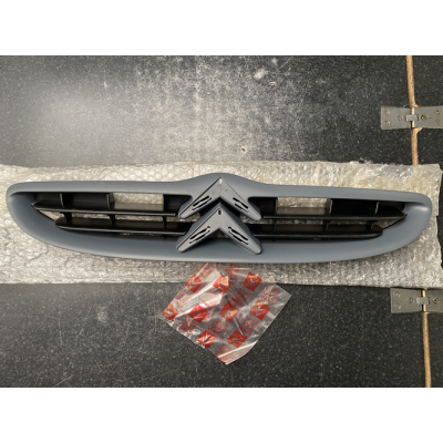 Genuine OE Citroen Saxo Front Grille With Badges - 9804.K1