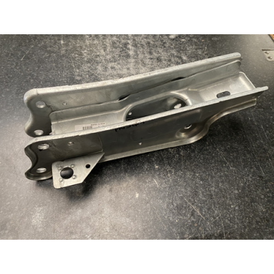 Genuine OE Peugeot 306 Rear Suspension Crossmember Flange Left - 5156.11