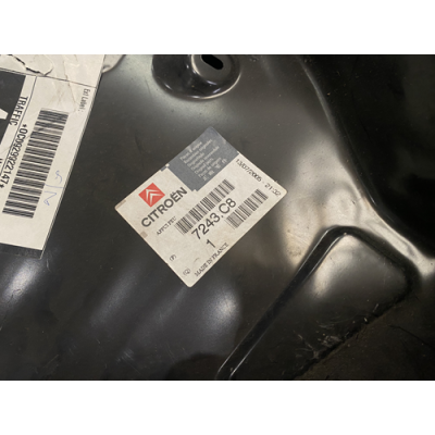 Genuine OE Citroen Saxo Rear Light Rest Left Panel - 7243.C8