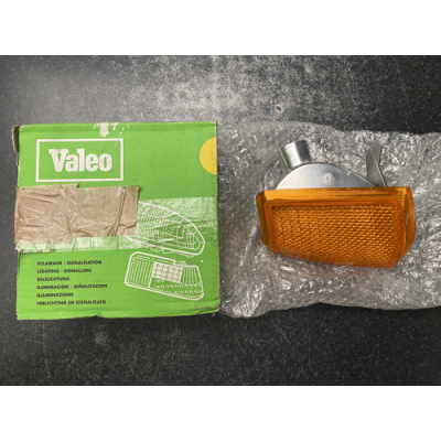 Genuine VALEO Peugeot 205 PH1 Front Indicator Lamp - 0852.63