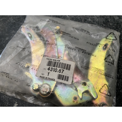 Genuine OE Peugeot 106 Rear Brake Shoe Adjustment Bracket - 4310.67