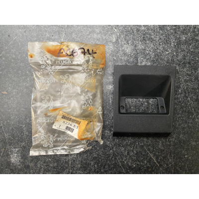 Genuine OE Peugeot 205 dashboard trim Black - 8236.E5