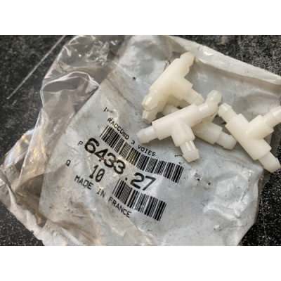 Genuine OE Peugeot 205 front washer bottle 3 way union - 6433.27