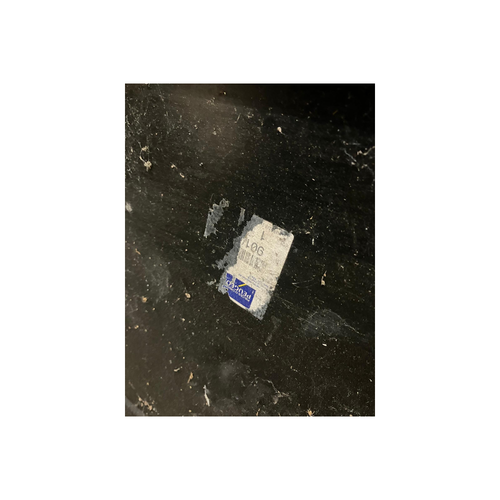 Brand New Genuine O/E Peugeot 205 3 door offside front door skin - 9010.51