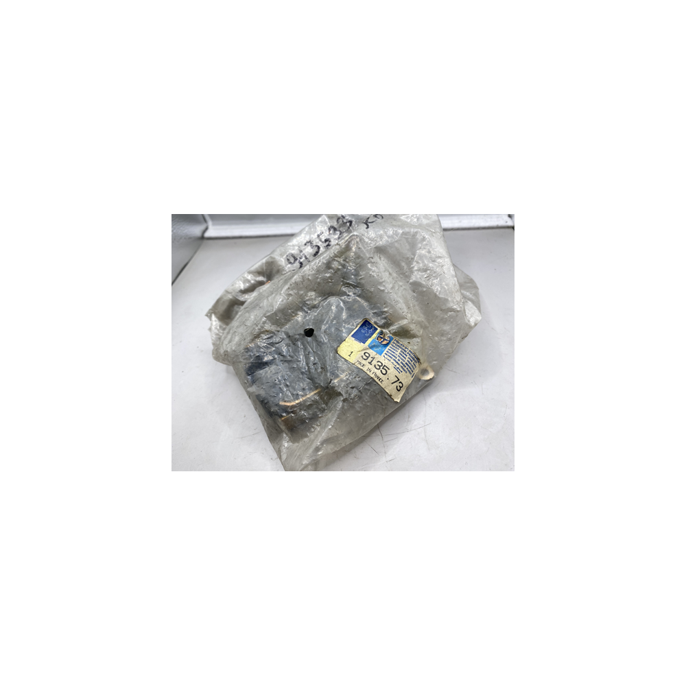 Genuine OE Peugeot 205 3 door & convertible door Lock - 9135.73 / 9135.93