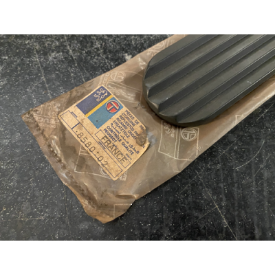 Genuine OE Base Model 205 Rear Quarter Badge - 8580.02