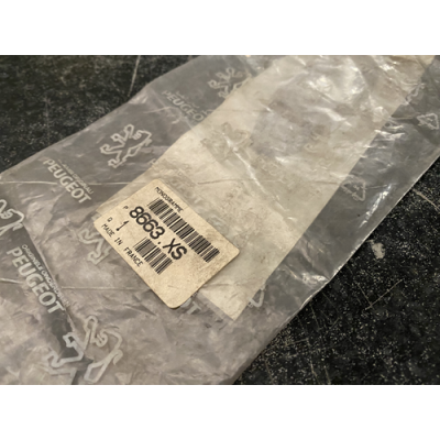 Genuine OE Peugeot 106 ZEST 3 Oval Badge Decal **RARE** - 8663.XS