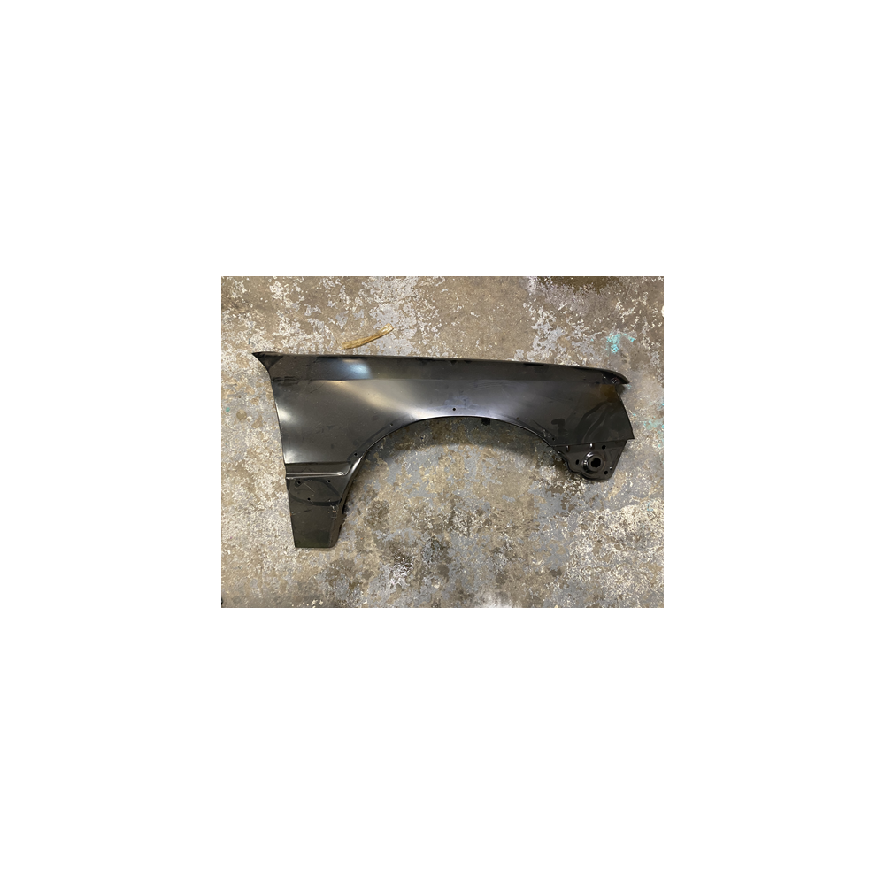 Non Genuine Peugeot 205 GTI BRAND NEW D/S Wing (no side repeater hole)