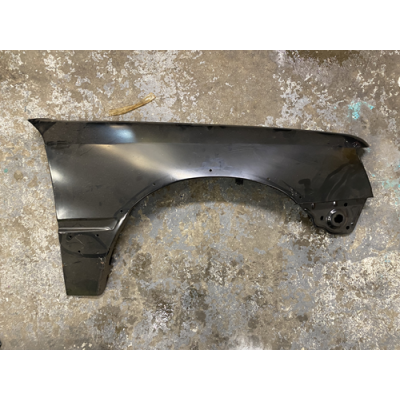 Non Genuine Peugeot 205 GTI BRAND NEW D/S Wing (no side repeater hole)