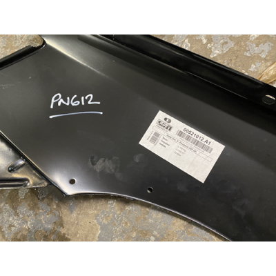 Non Genuine Peugeot 205 GTI BRAND NEW D/S Wing (no side repeater hole)