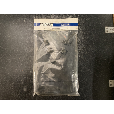 Genuine OE 205 Rear Mud Flaps Rubber PAIR - VAC679