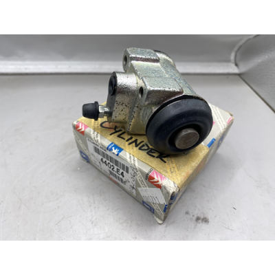 Genuine OE Peugeot Boxer Rear Brake Drum Wheel Cylinder - 4402.E4