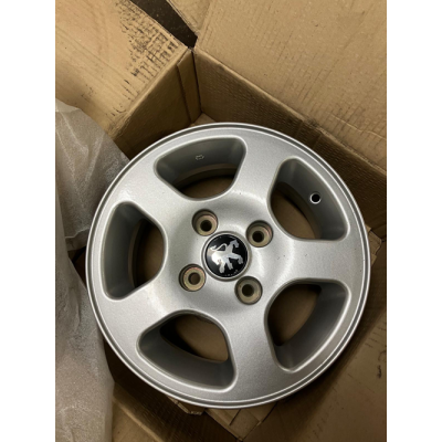 Genuine OE Peugeot 13" BBS alloy wheel - 9606.CF (1)
