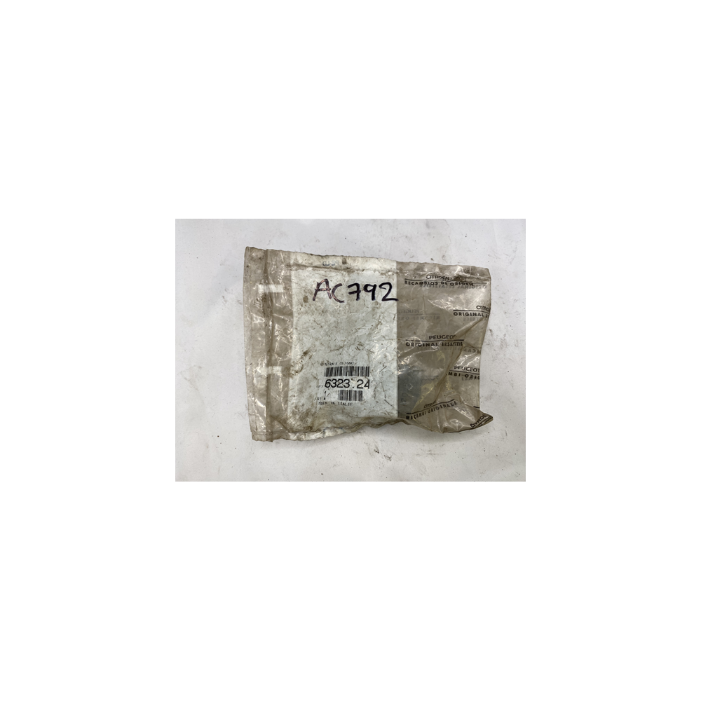 Genuine OE Peugeot 306 Relay Flasher Unit 3 Pin - 6323.24