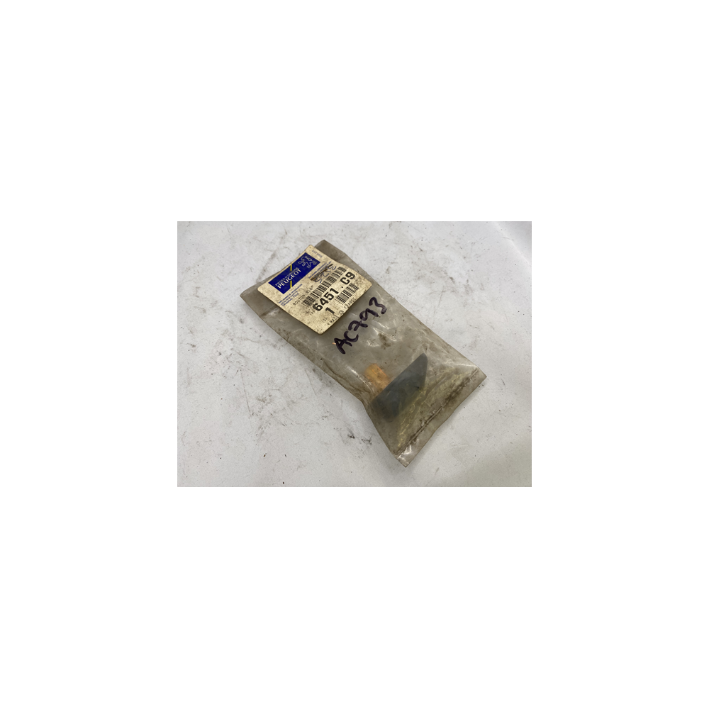 Genuine OE Peugeot 309 Heater Control Knob Switch - 6451.C9
