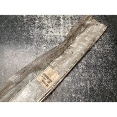 Genuine OE Peugeot Weather Strip Seal - 8121.05