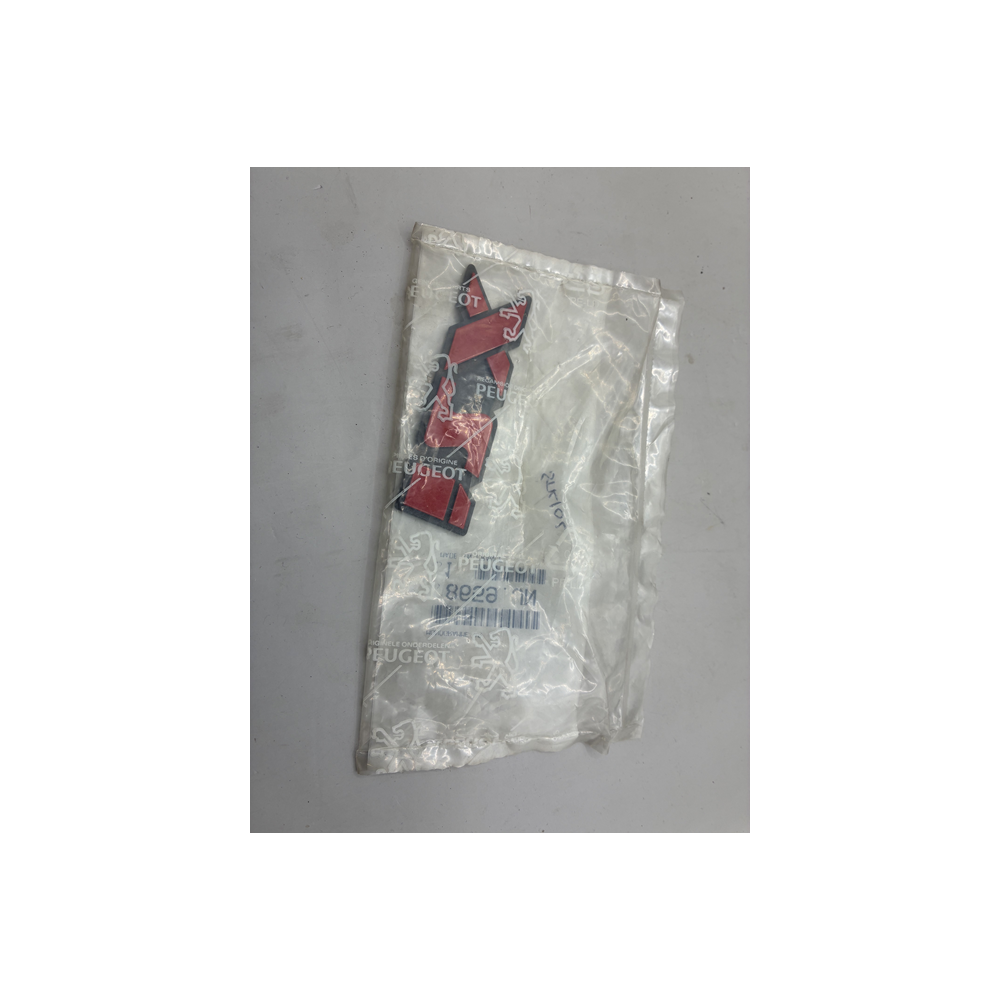 Brand New Genuine O/E Peugeot 106 XSI badge - 8659.JN