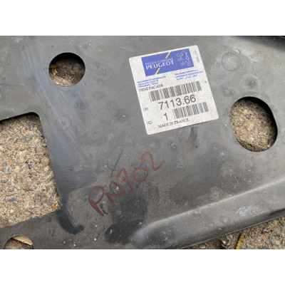Genuine OE Peugeot 405 Front Half Panel Left NFP - 7113.66