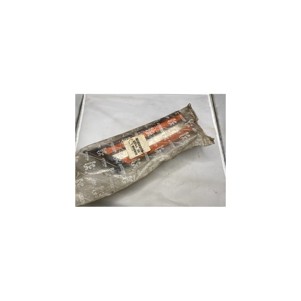 Genuine OE Peugeot 405 saloon offside front wing side moulding - 8544.38