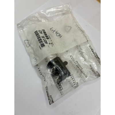 New Genuine OE Citroen & Peugeot Fuel Pipe Securing Clip x1 - 4018.42