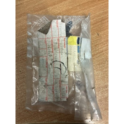 Brand New Genuine O/E Peugeot 106 retaining clip - 6992.E4 (1)