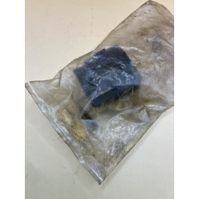 Genuine O/E Peugeot 'BE1' clutch release arm lever gator - 2121.37
